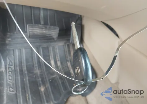 2008 Honda Accord 3.5 Ex-L из США, поврежденный, VIN 1HGCP36868A070584